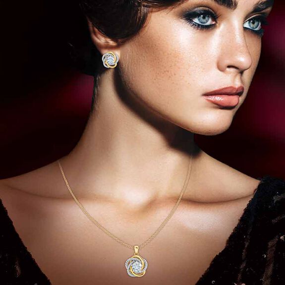 Pendentif nœud d’amour avec boucles d’oreilles assorties OFFERTES