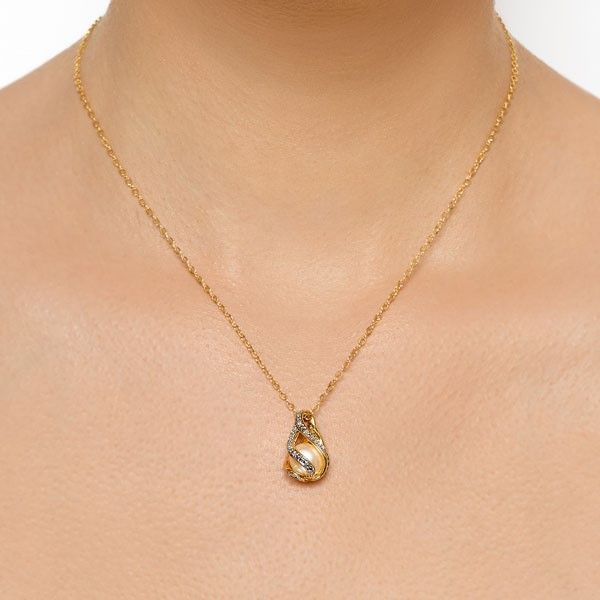 Collier de perles et de diamants Love's Embrace